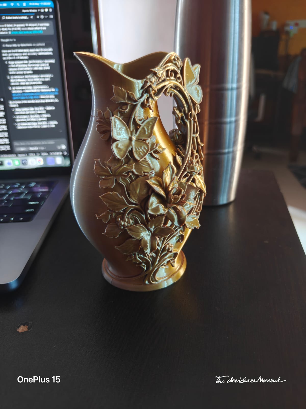 Golden vase